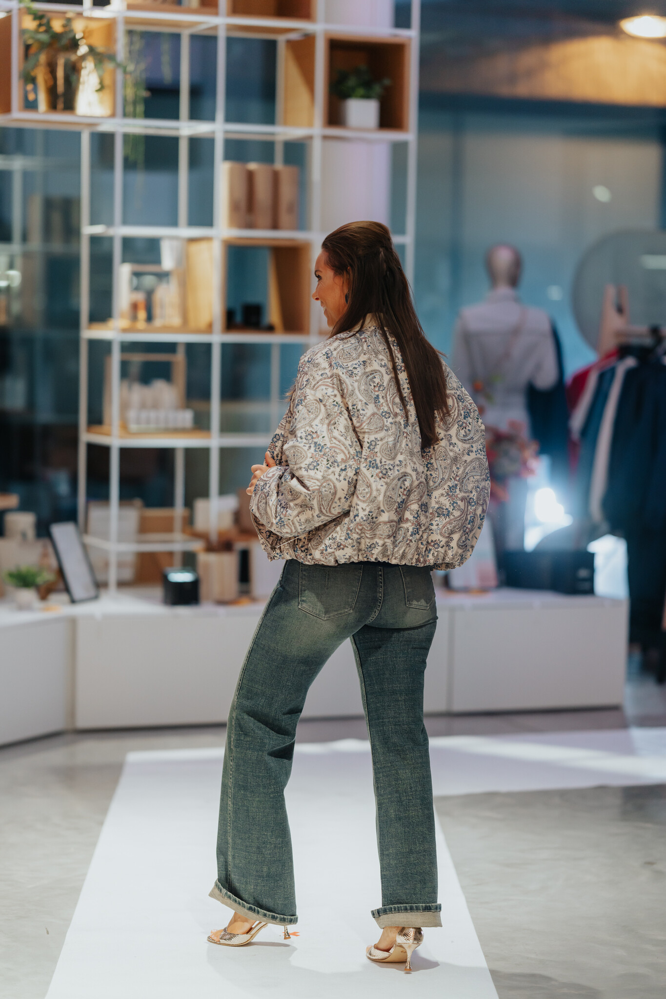 Rosalia Bull Timeless - Vintage Stone-4