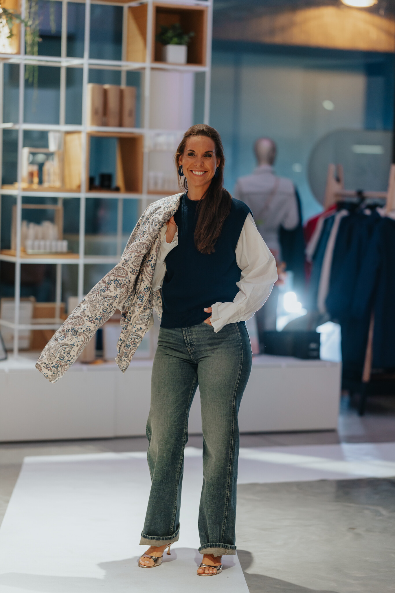 Rosalia Bull Timeless - Vintage Stone-5