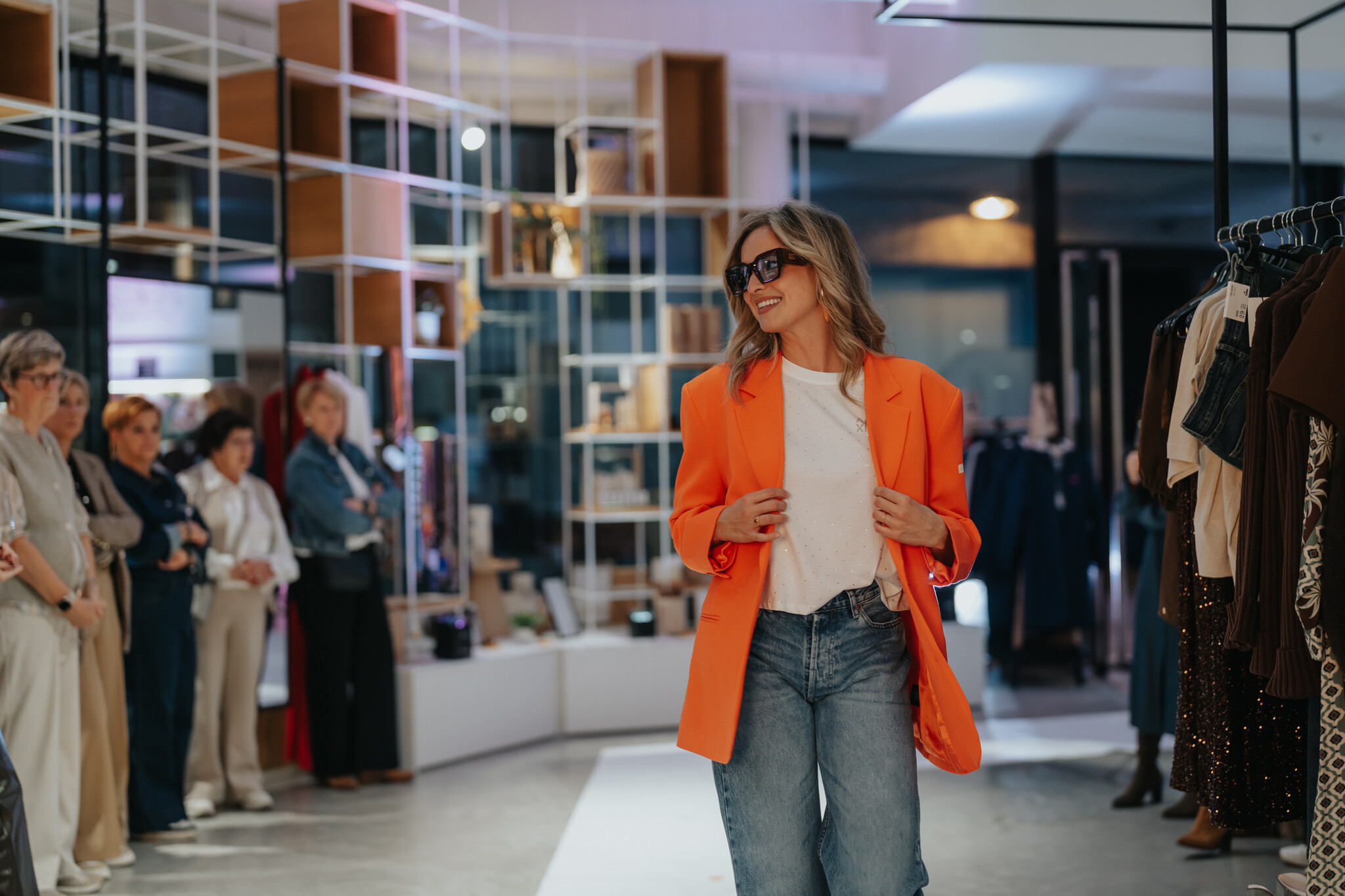 Lindsay Pallazo L32 - Stone Bleach-2