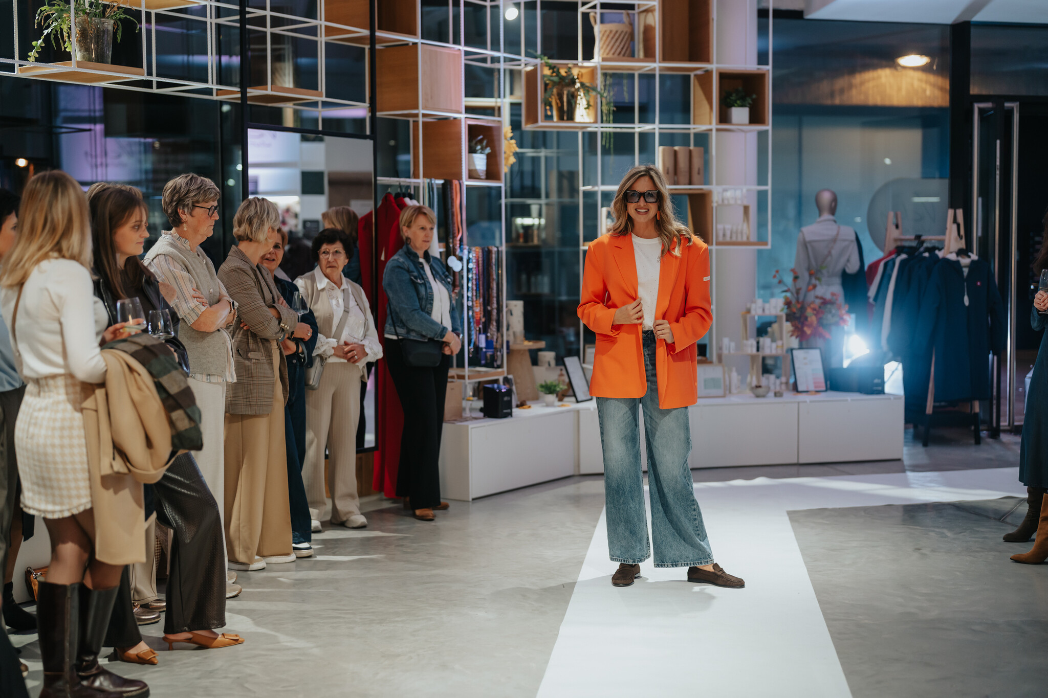 Lindsay Pallazo L32 - Stone Bleach-3