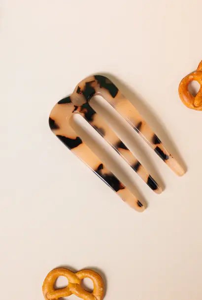 Polly Pin Clip - Marmer Beige