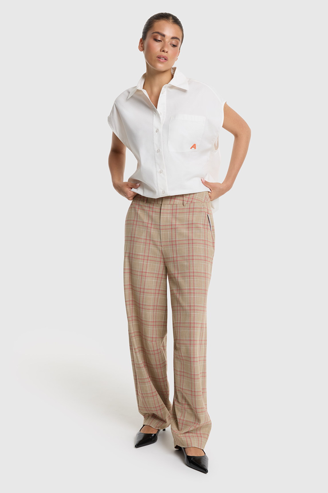 Woven Barrel check Pants - Sand-1