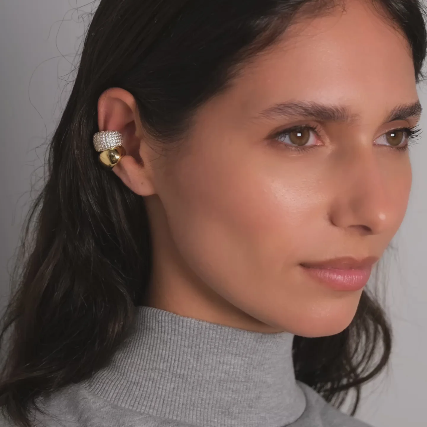 Ara Diamond Earcuff Gold-2