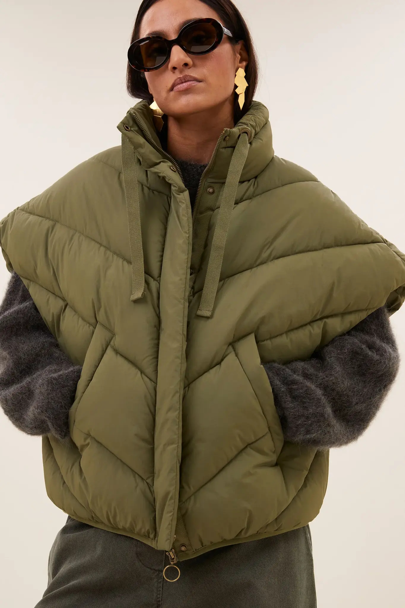 FRANKY Sleeveless Jacket - Olive-2