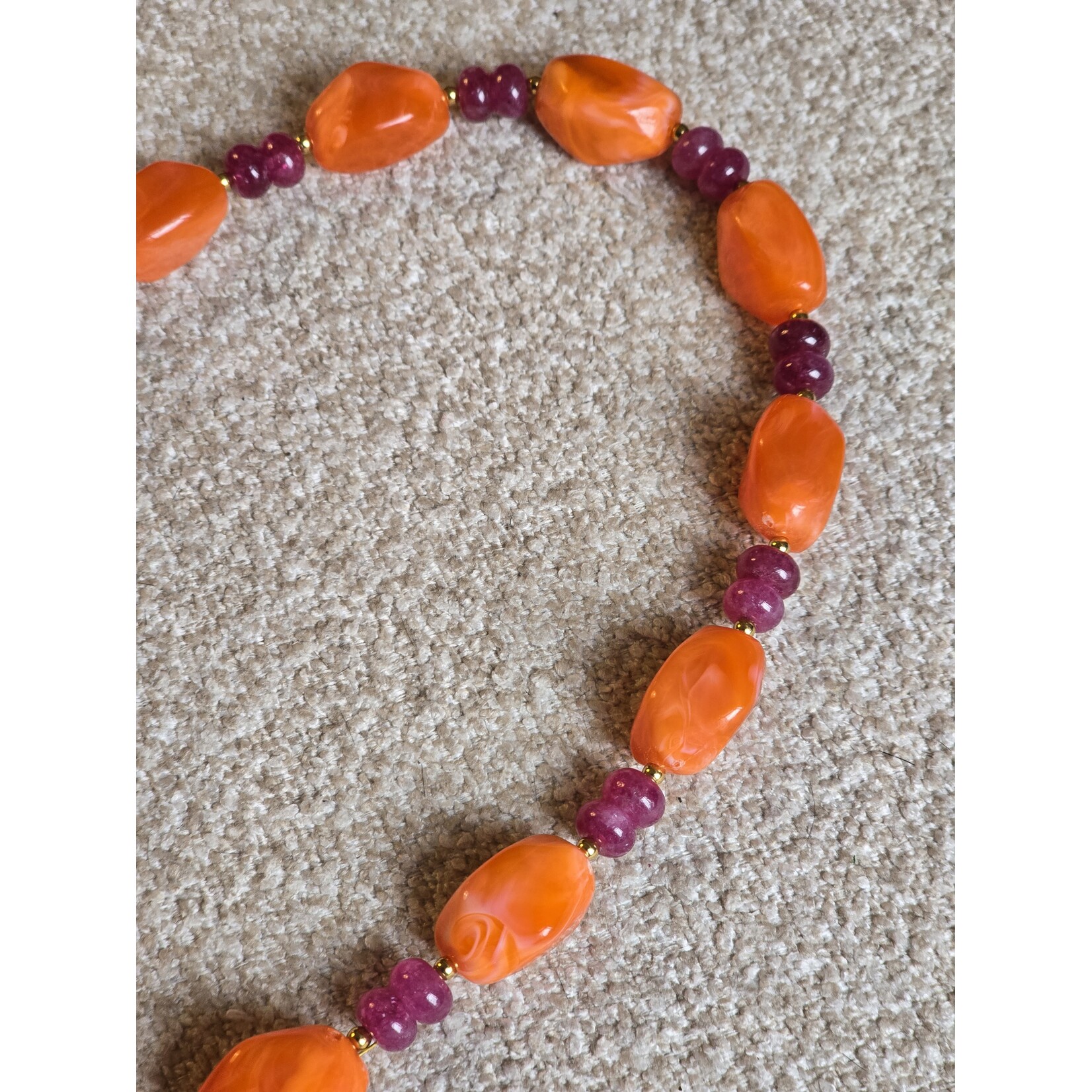 By trendz Ketting met bedel | Hartje | Roze/oranje