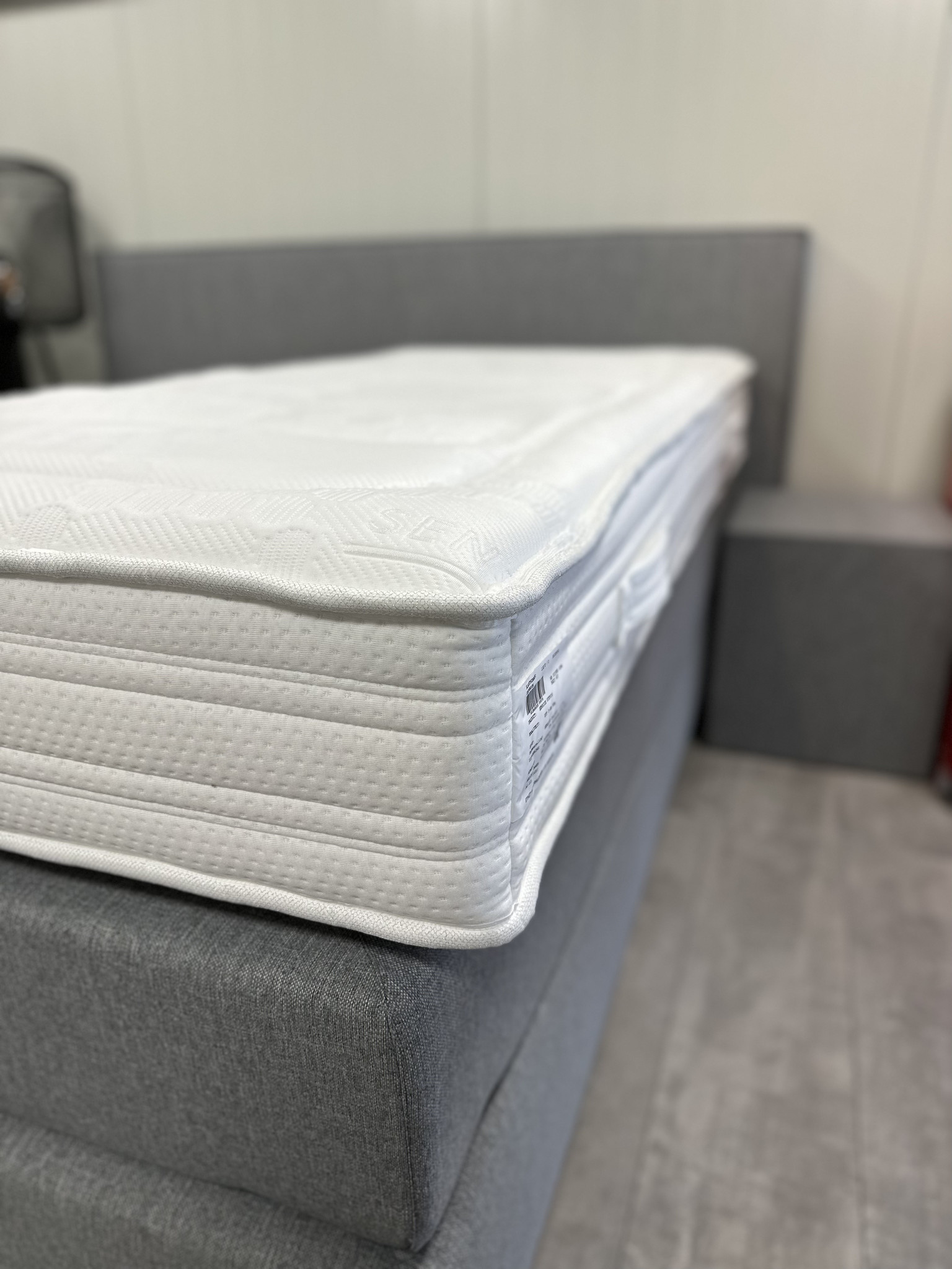 OUTLET | Sense-ice matras | 24 cm | 80x200 | Soft