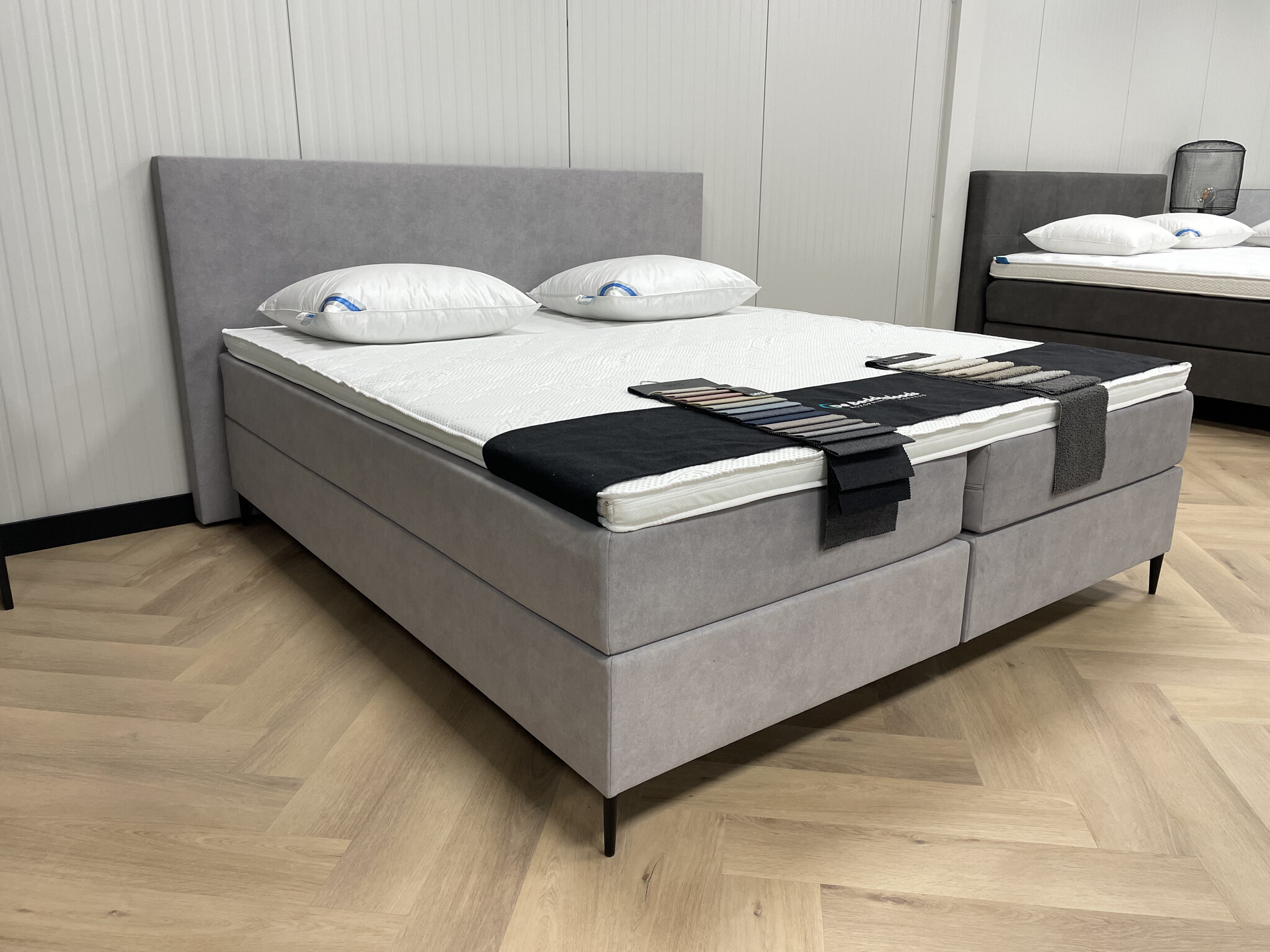 OUTLET | Velvet 200 | 180x200 | Lichtgrijs