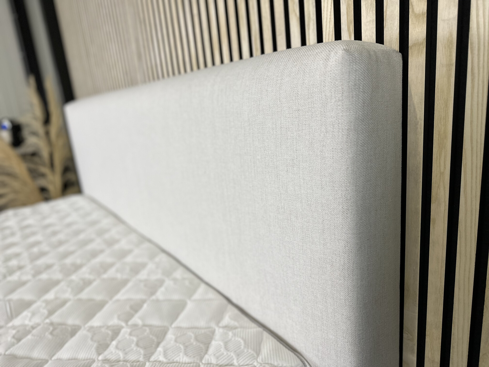 OUTLET | 1884 160 x 200 licht beige