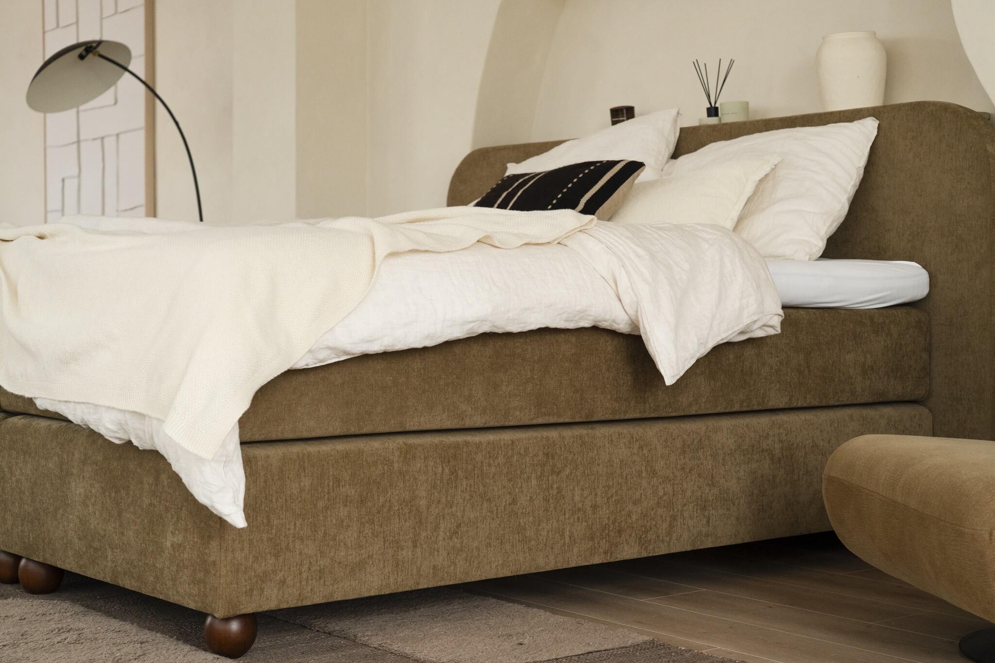 Boxspring Oase - Geveerde onderboxen