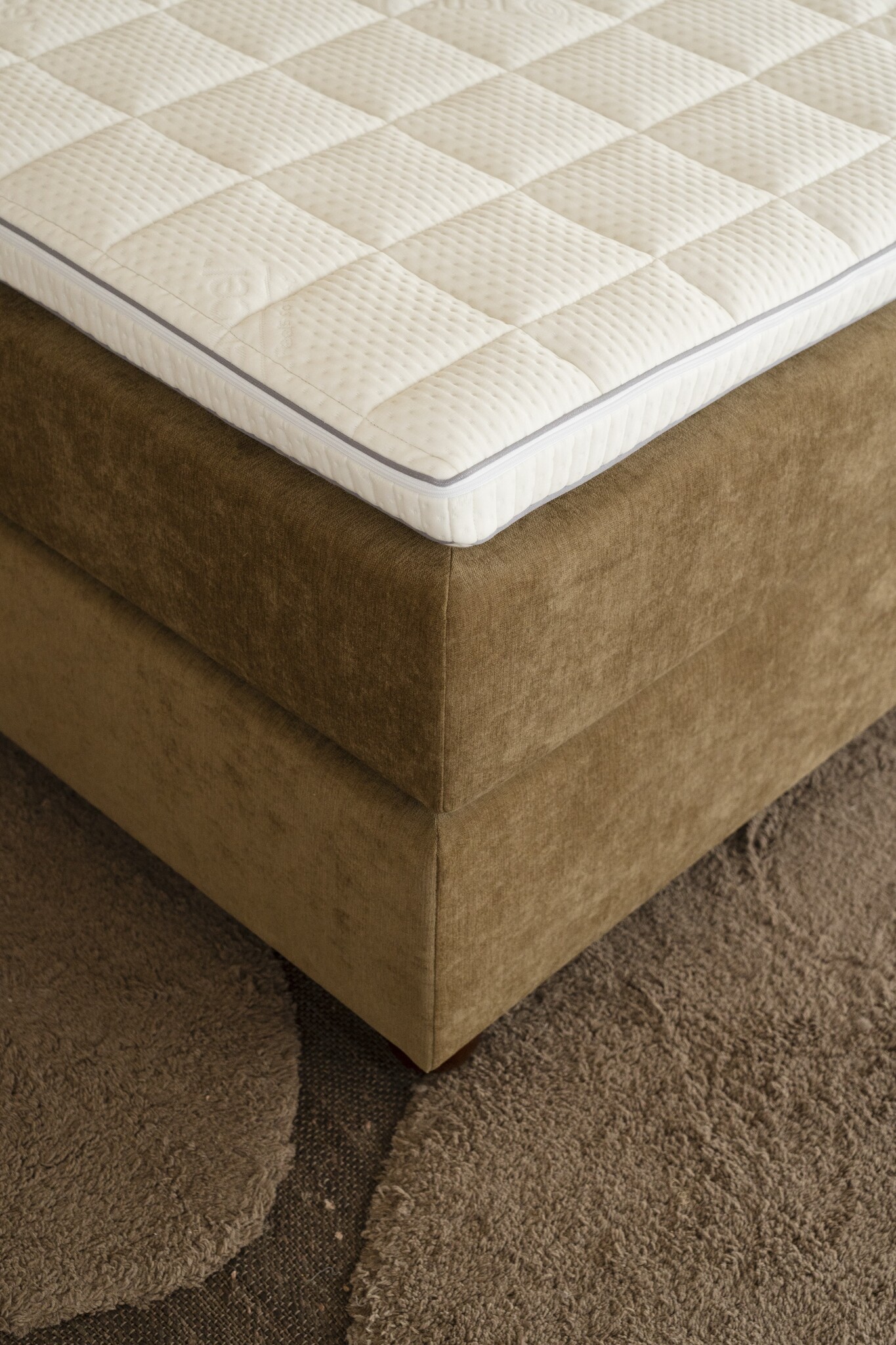 Boxspring Oase - Geveerde onderboxen