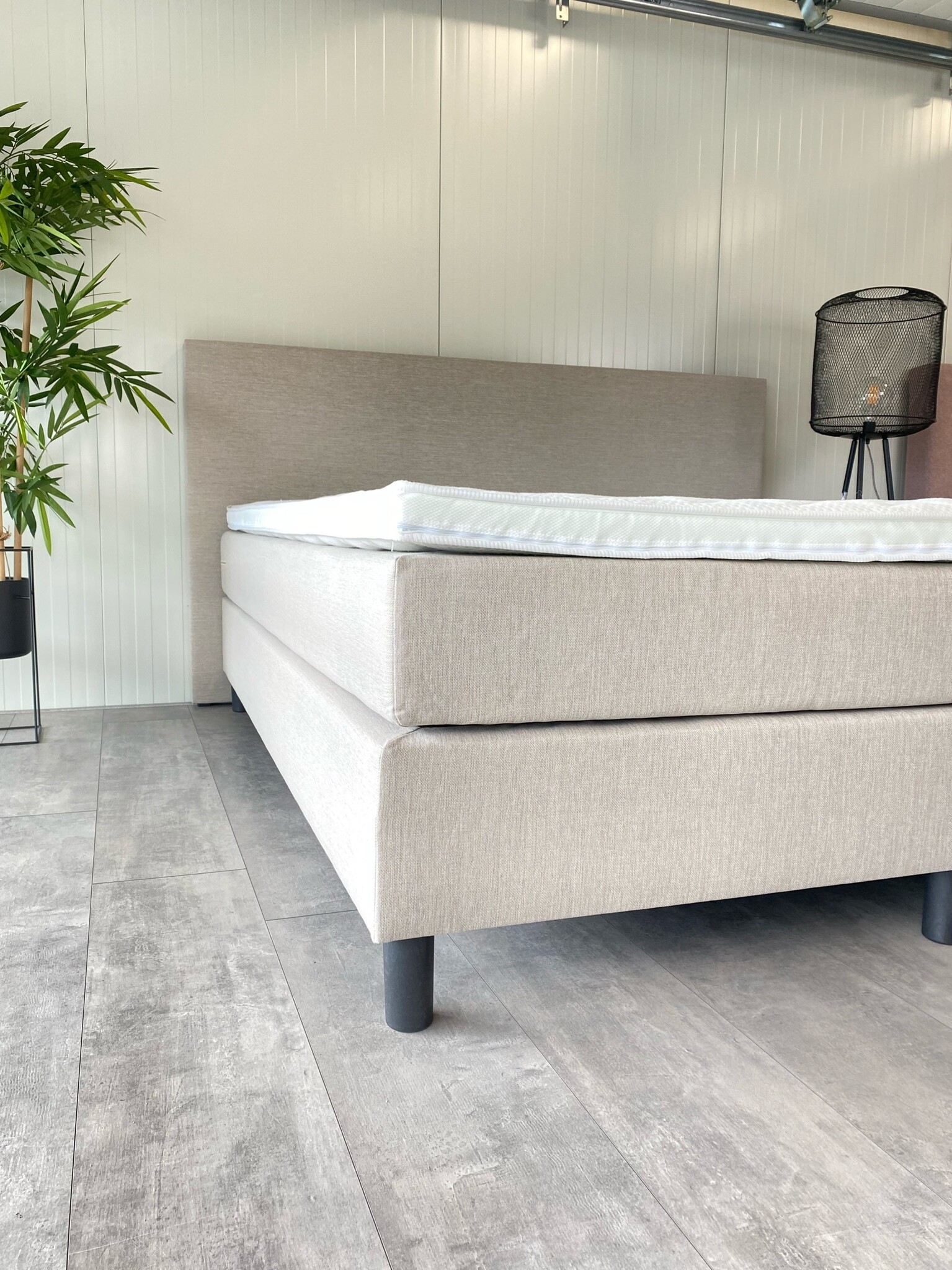 OUTLET | Classic 500 180 x 220 zandkleur | Geveerde onderboxen