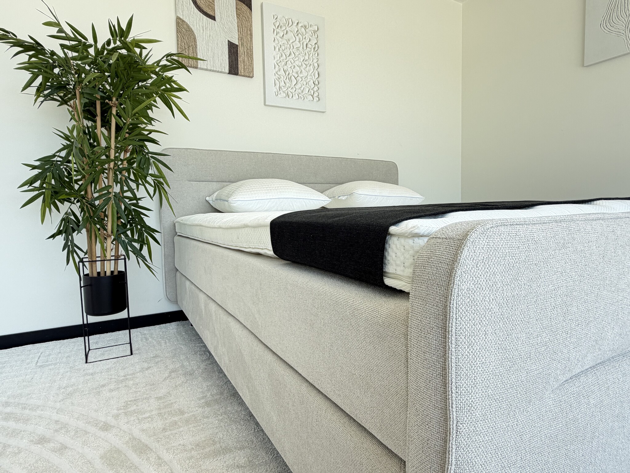 Elektrische Boxspring Cyber - Meeverende onderboxen
