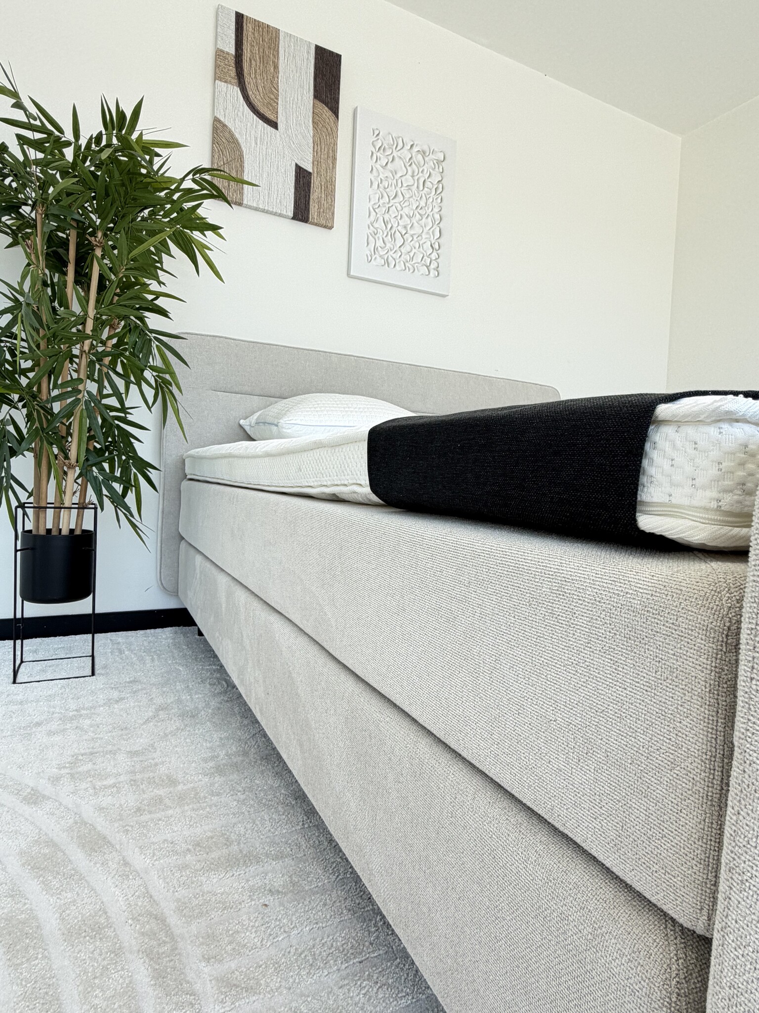 Boxspring Cyber - Meeverende Onderboxen