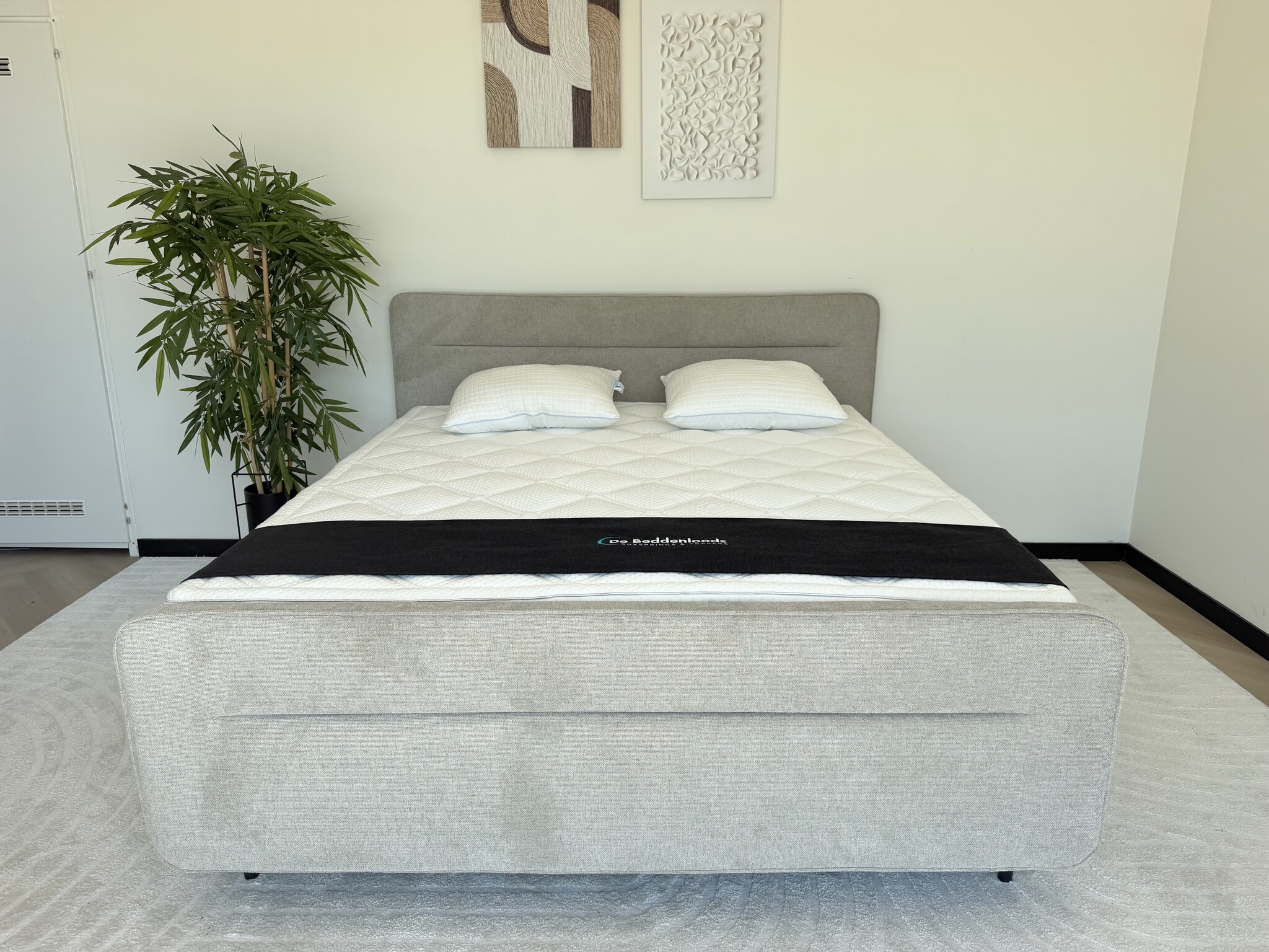Boxspring Cyber - Meeverende Onderboxen