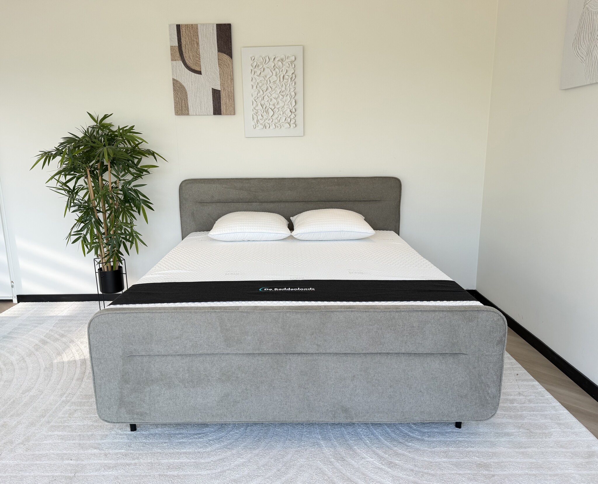 Boxspring Cyber - Meeverende Onderboxen