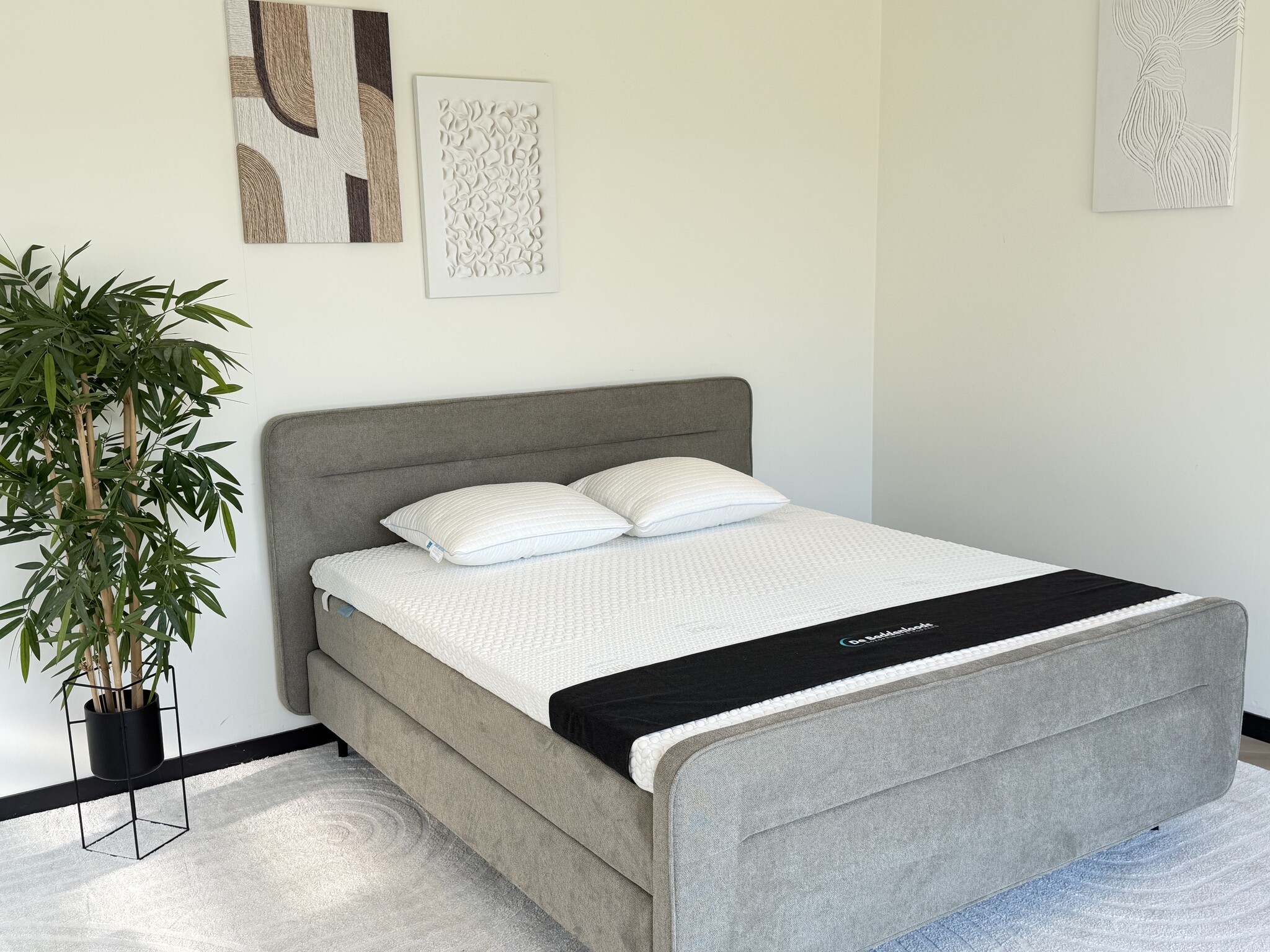 Boxspring Cyber - Meeverende Onderboxen