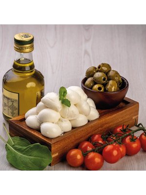 Buffalo Mozzarella Balls (Fior di Latte) 1.5Kg Buffalo Mozzarella Balls (Fior di Latte) 1.5Kg