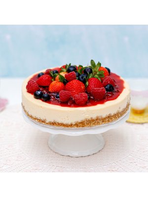 Strawberry Cheese Cake 8 Inches (good for 8 persons)