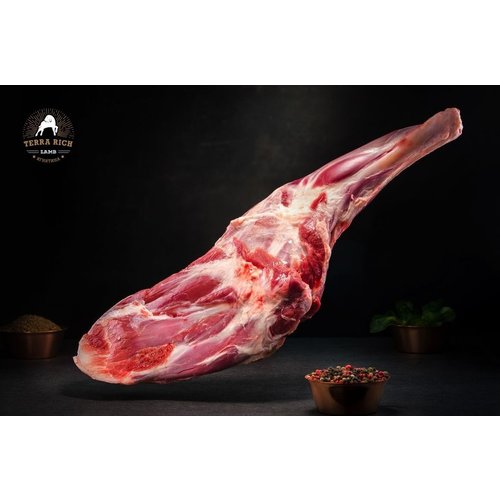 TERRA RICH Lamb Shoulder Bone-in Shank On 1.8-2 KG TERRA RICH Lamb Shoulder Bone-in Shank On 1.8-2 KG