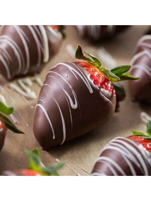 POPCORN PASSION Chocolate Dipped Strawberries 12 Pieces