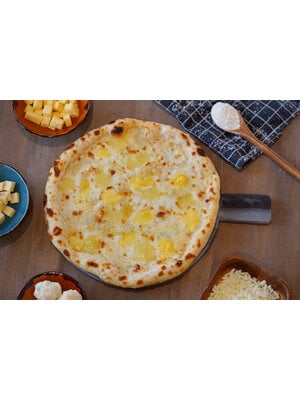 CHEF'S PLAY Pre-cooked Frozen Pizza Quattro Formaggi 28 cm (Veg.)