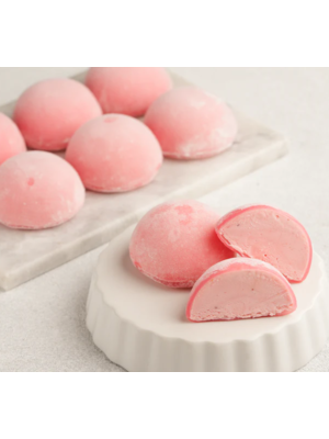 GLOW Strawberry Mochi 1 box 24 pcs