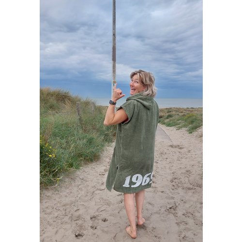 S&LT originals Surfponcho met print