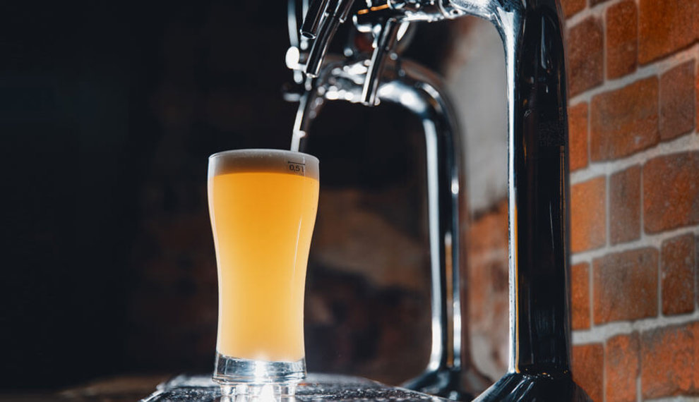 Wie wird Bier richtig gezapft?