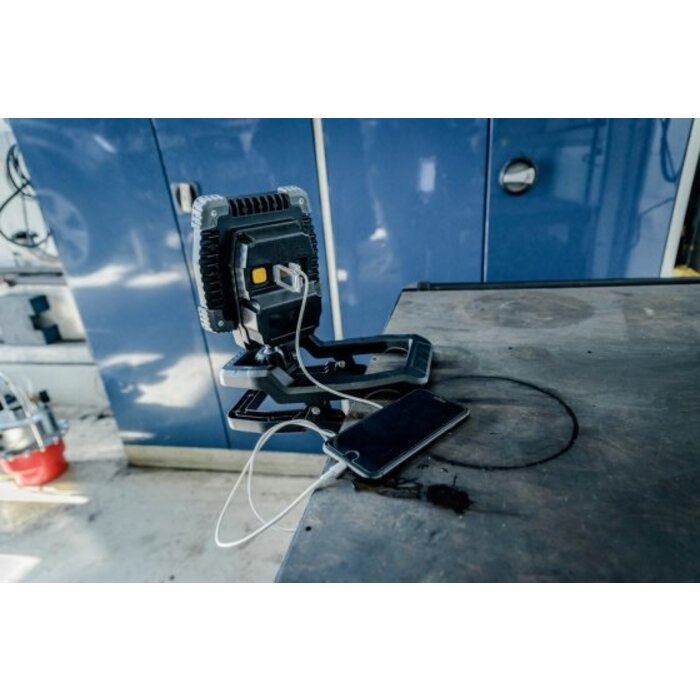 Brennenstuhl Brennenstuhl 1173070010 Lampe de travail LED à piles 10 W 950 lm