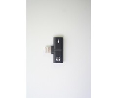 Power Tower Splitter Power Tower pour l'audio et la charge de l'Iphone Noir