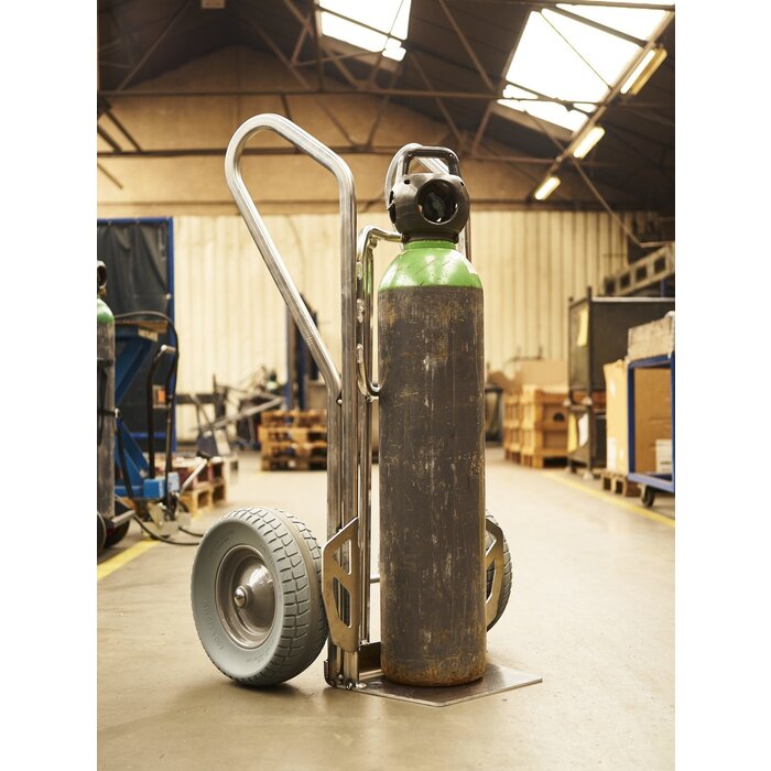 Matador Matador Alu-Sackkarre NST600-CT WB mit extra breiten pannensicheren Rädern.