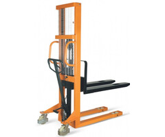 Stapler manuell bedient bis 1600 mm Hubhöhe und 660 kg (max 1000 kg)