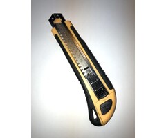 Luxe en degelijk afbreekmes voorzien van messenmagazijn en automatisch laadstation.