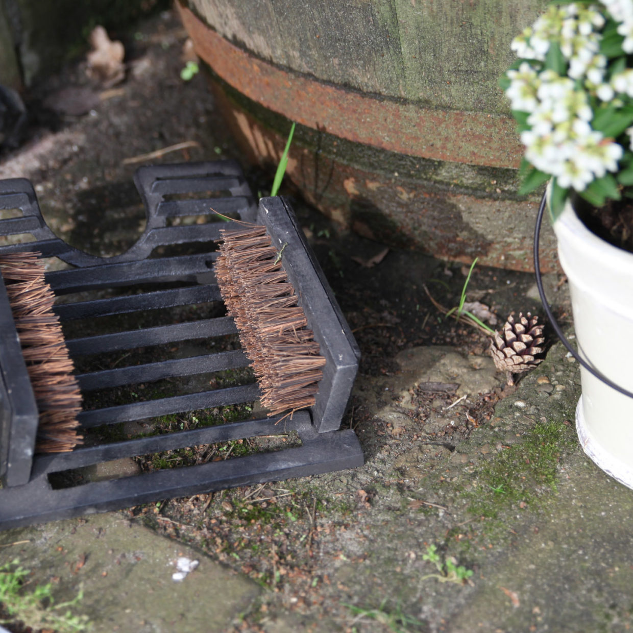 Esschert Design Boothand Dutchlander avec brosse