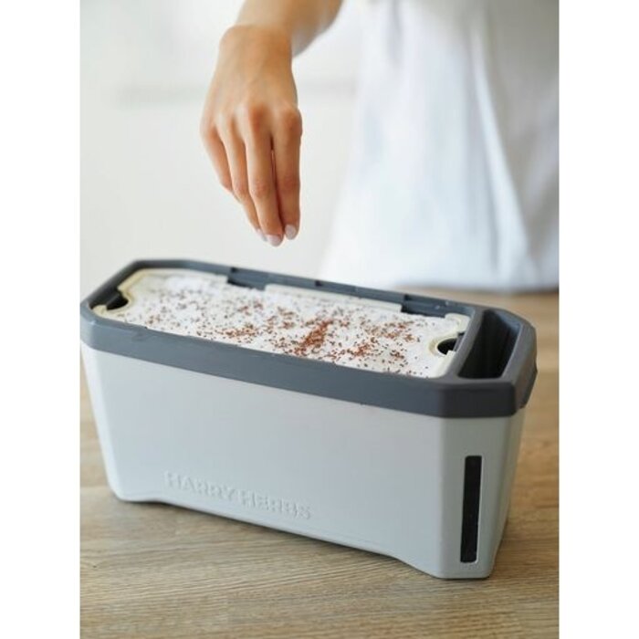 Gusta Garden Gusta Garden Harry Herbs smart Kräuterbehälter mit Deckel, Weiß