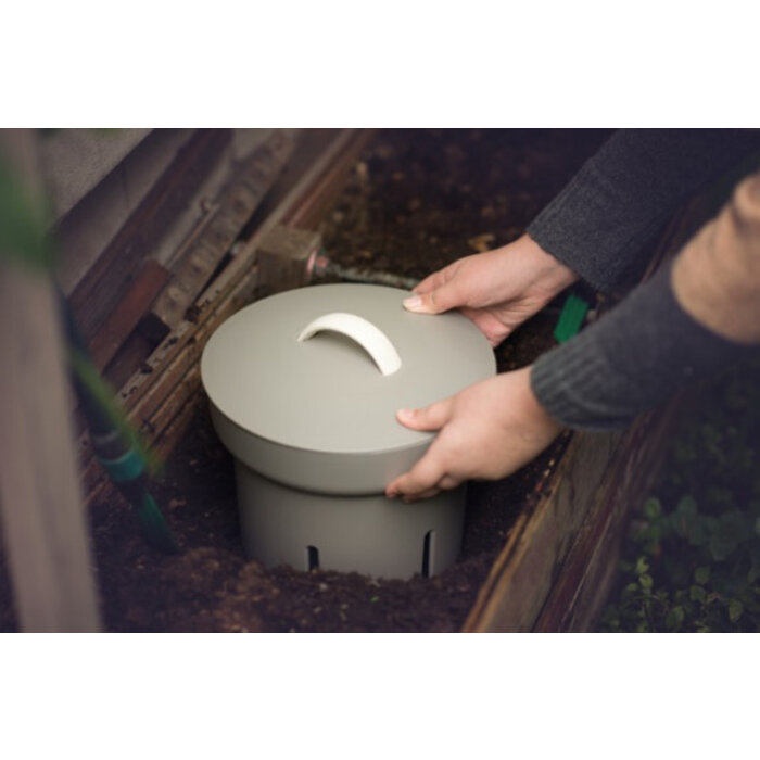 Power Tower Wurmkomposter für direkt in den Boden Terrakotta Farbe