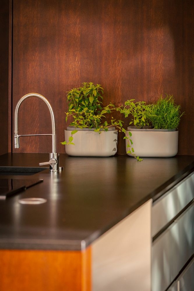 Jardinière Plastia Tolita auto-arrosante Taupe