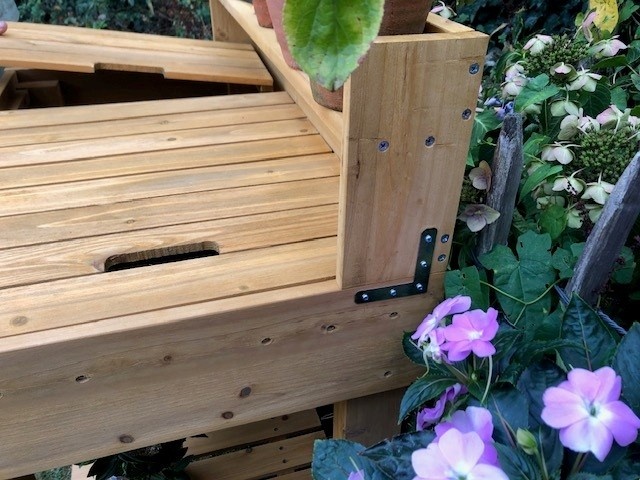 Esschert Design VegTrug - Oppottafel DeLuxe – 100% FSC® Hout – Ergonomische Tuin Oppottafel met Opbergruimte