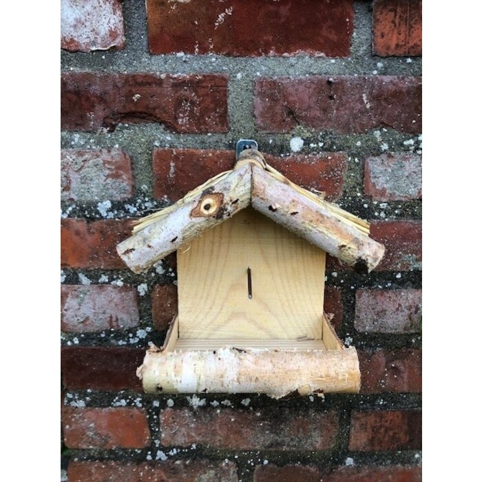 Dutchlander Vogelvoedertafel – Muurbevestiging – Berken met Dakje van stro – 19x19x9 cm