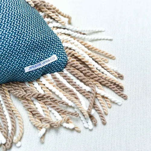 JPDEMEYER&CO Faces VV