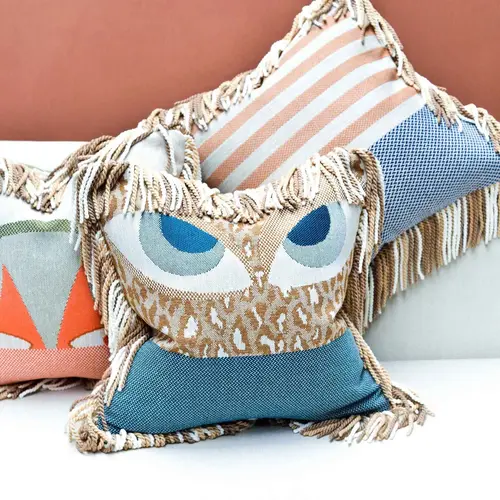 JPDEMEYER&CO Faces VV