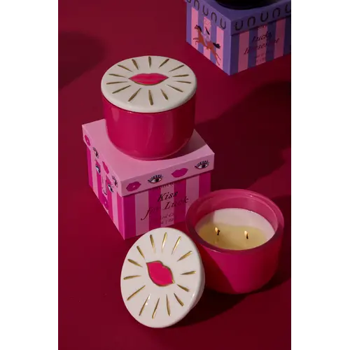 HOF House of Furniture Charmed 8oz/226g Pink Glass Candle with Lips Lid - Smoked Cherry