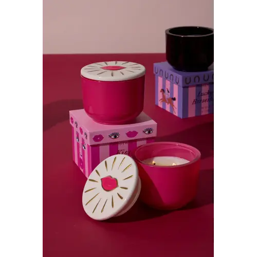 HOF House of Furniture Charmed 8oz/226g Pink Glass Candle with Lips Lid - Smoked Cherry