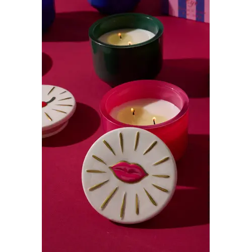 HOF House of Furniture Charmed 8oz/226g Pink Glass Candle with Lips Lid - Smoked Cherry