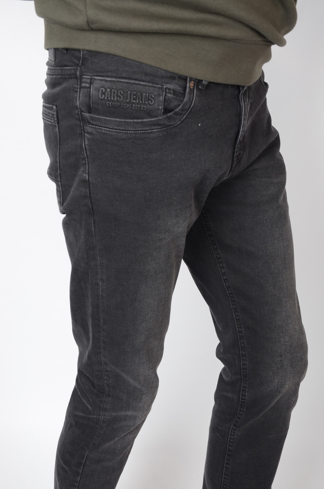 DOUGLAS Black Used (41)