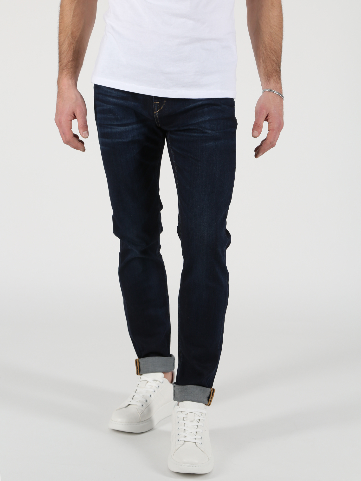 M.O.D Marcel Slim Fit Maracabo Blue