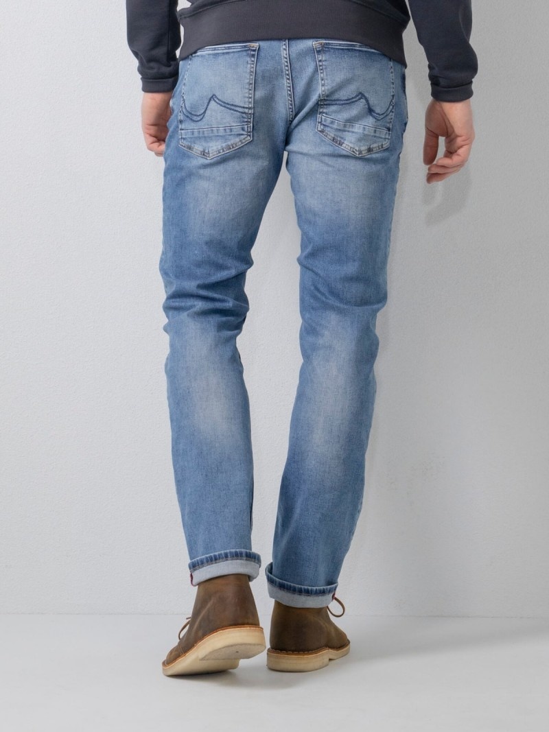 RUSSEL - Men Denim Tapered (5701 Light used)