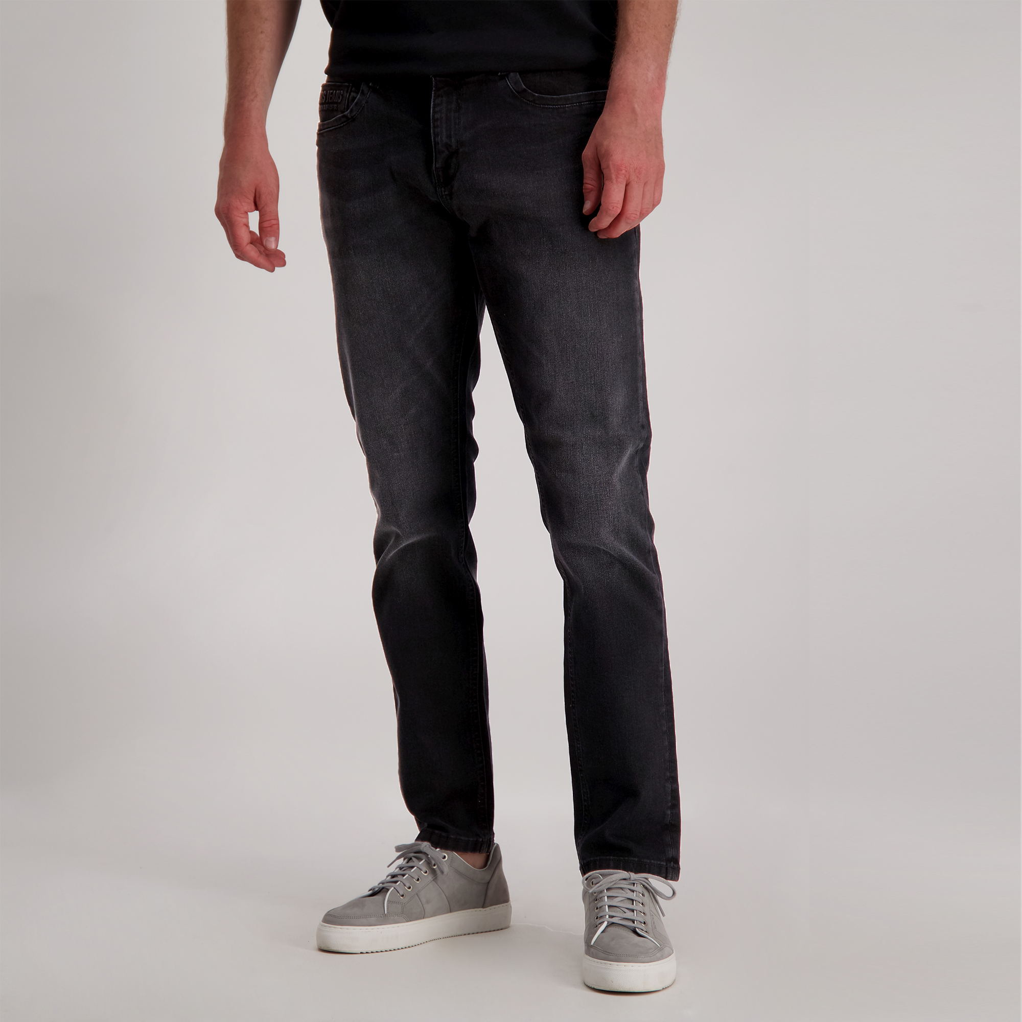 DOUGLAS Black Used (41)