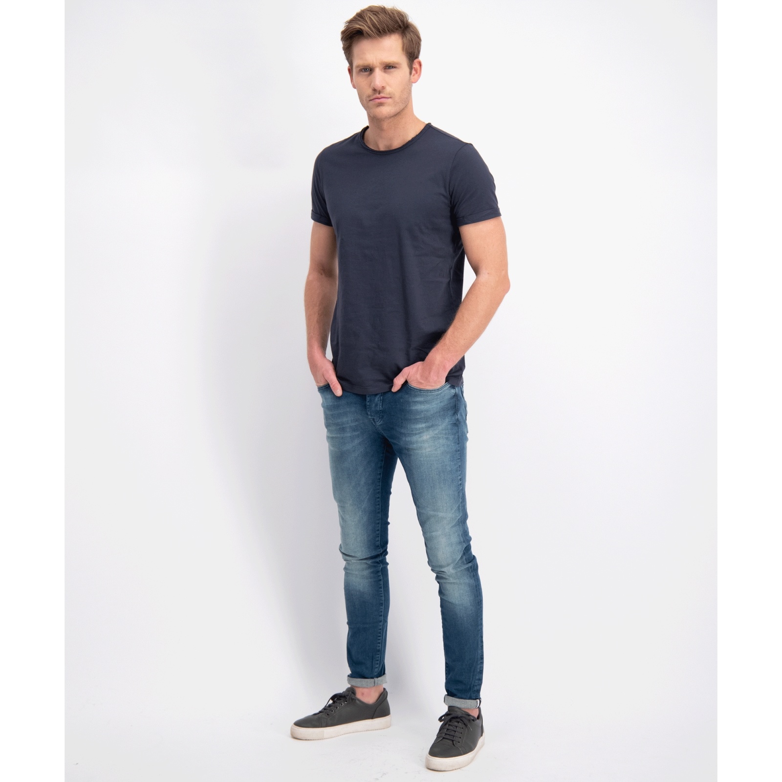 DUST Super Skinny Green Cast used (79)