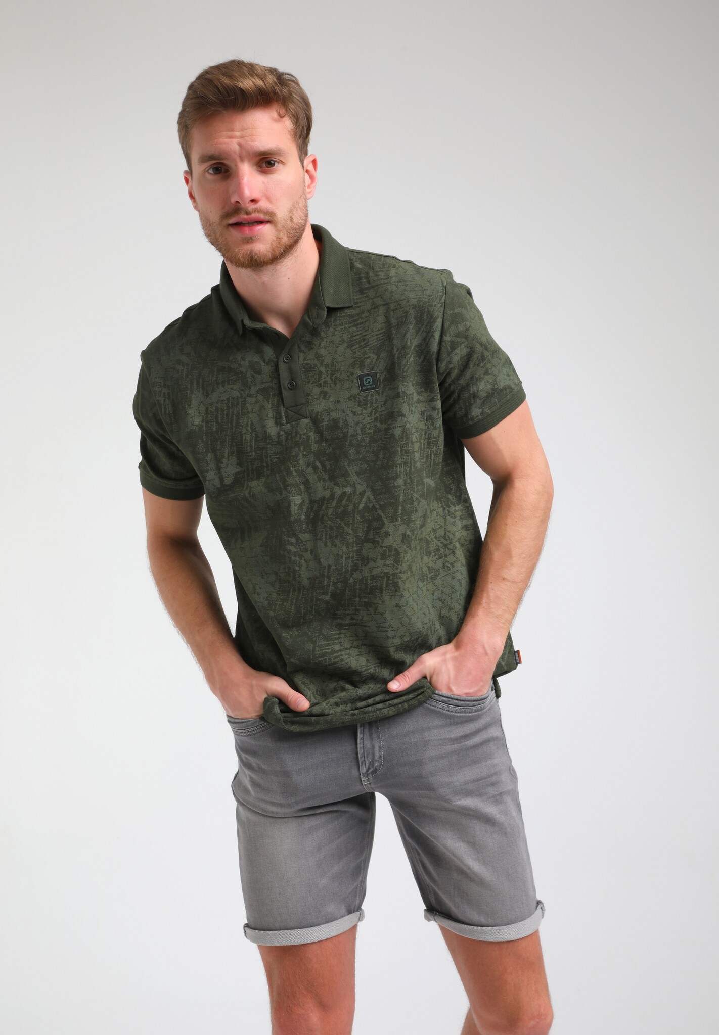 233720 LEAF GREEN